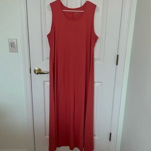Women’s fashionable spring/summer dress size xl